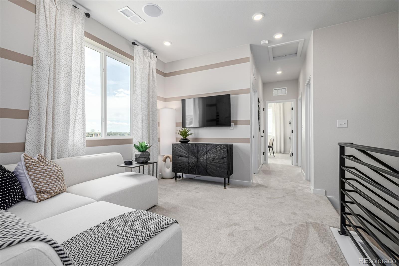 MLS Image #4 for 5696 n killarney court,aurora, Colorado