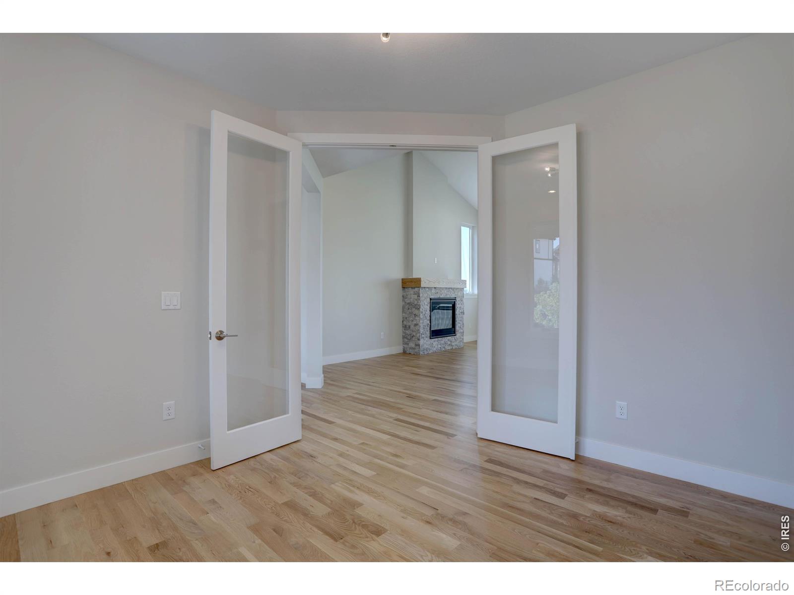 MLS Image #5 for 936  larkspur lane,louisville, Colorado