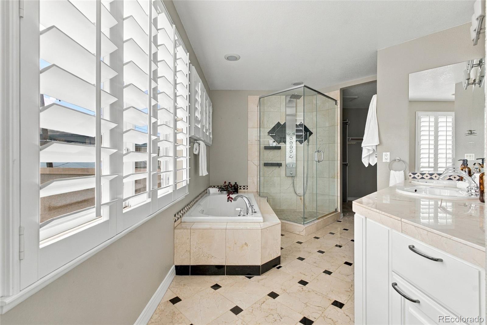 MLS Image #23 for 519  madison street,denver, Colorado