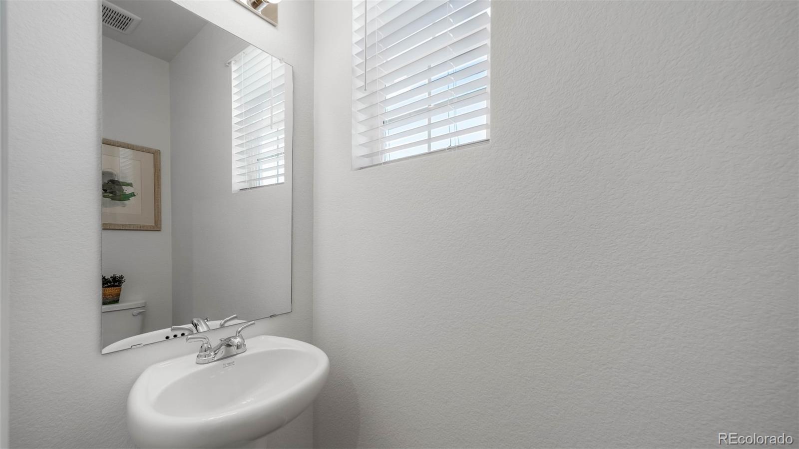 MLS Image #13 for 10160  salem court,commerce city, Colorado