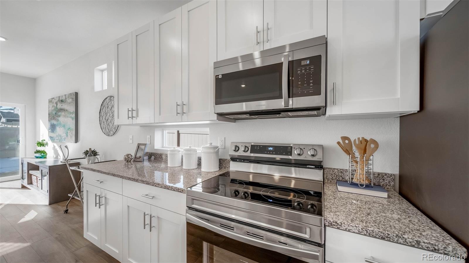 MLS Image #5 for 10160  salem court,commerce city, Colorado