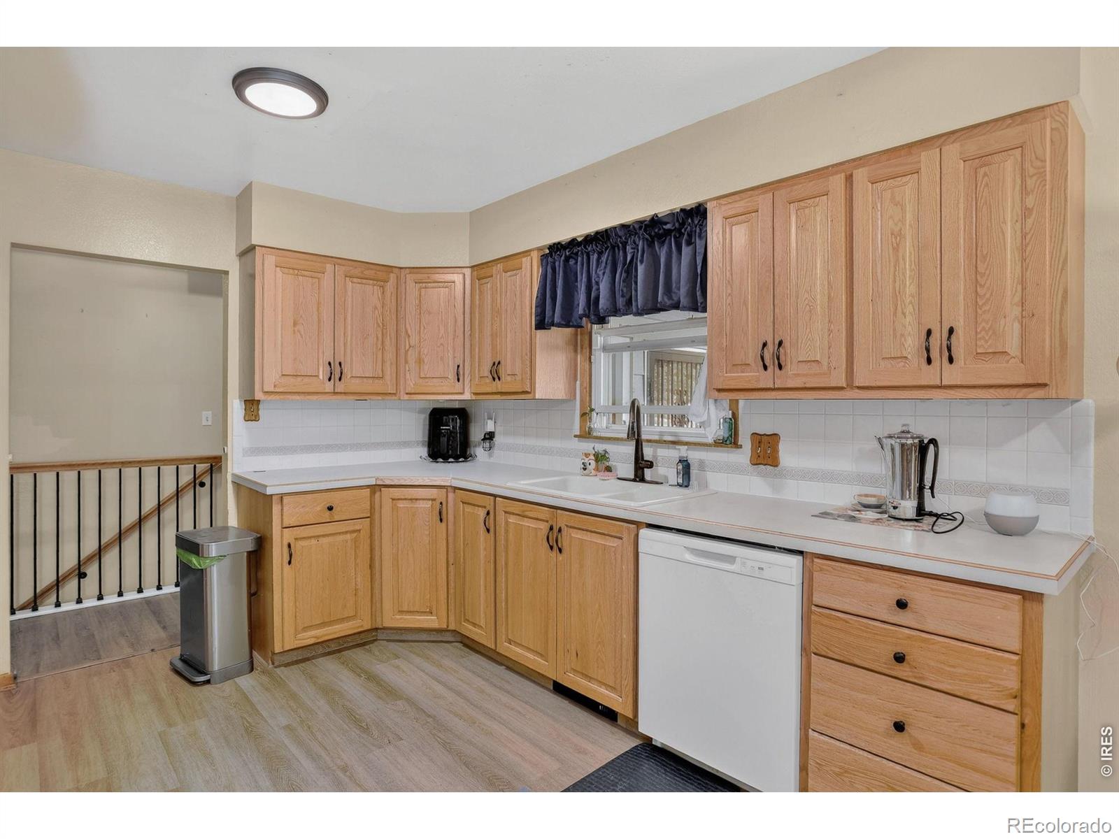 MLS Image #5 for 209 e thunderbird drive,fort collins, Colorado