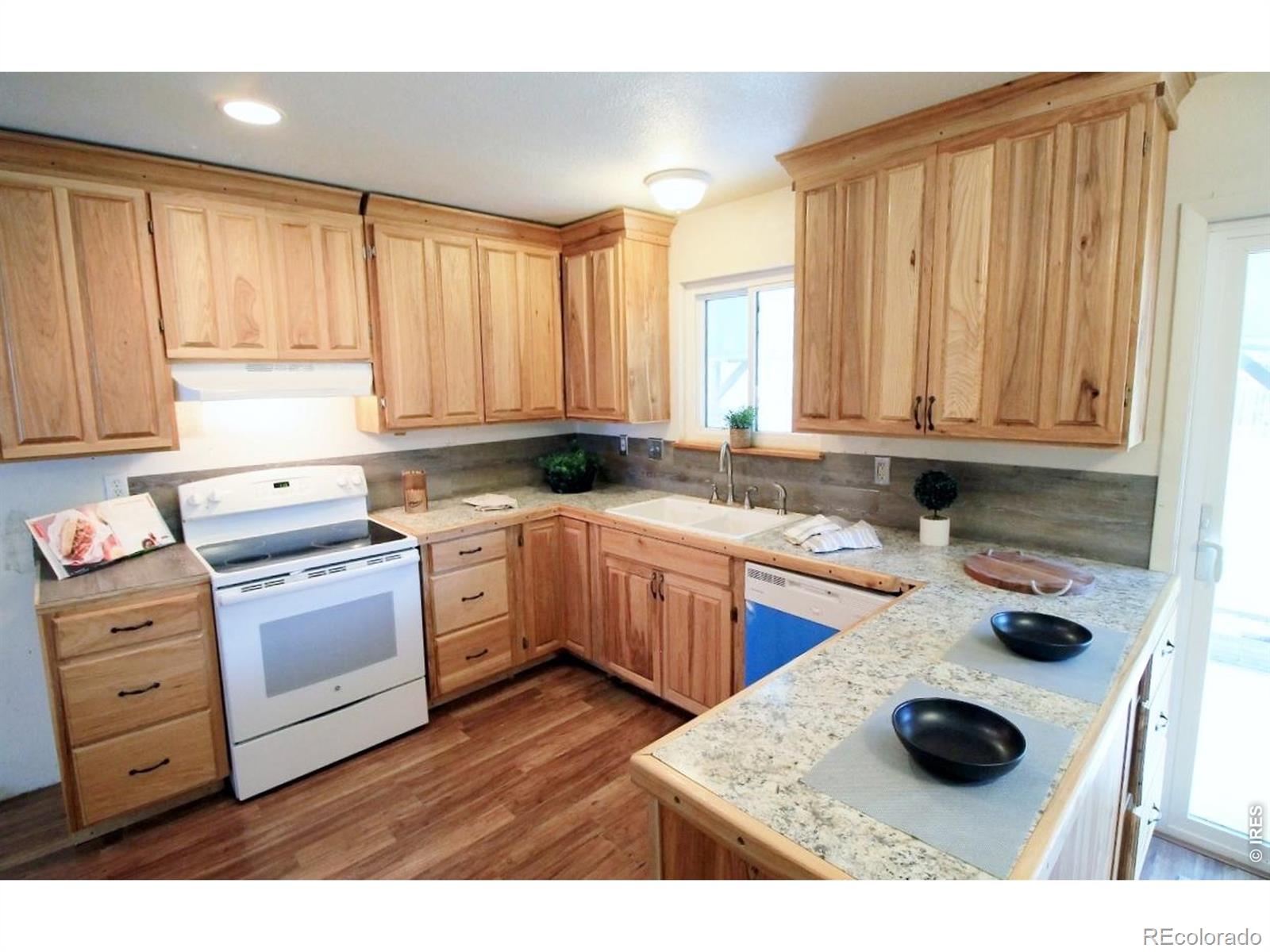 MLS Image #10 for 1927  34th avenue,greeley, Colorado