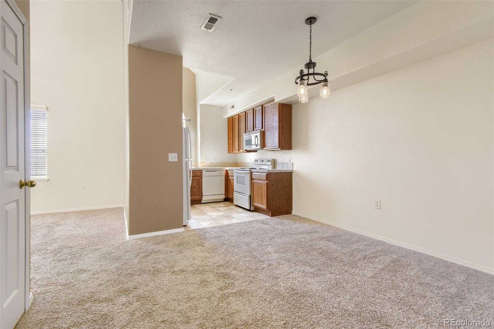 MLS Image #6 for 16340 e fremont avenue,aurora, Colorado
