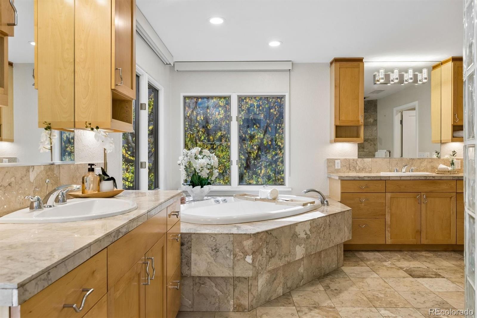 MLS Image #21 for 201  cook street,denver, Colorado
