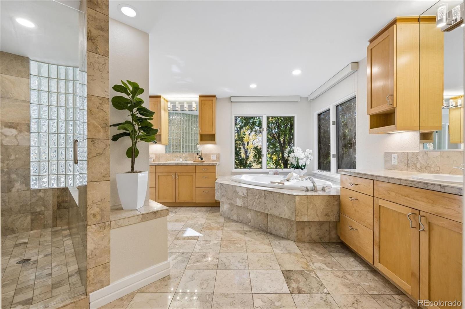 MLS Image #22 for 201  cook street,denver, Colorado