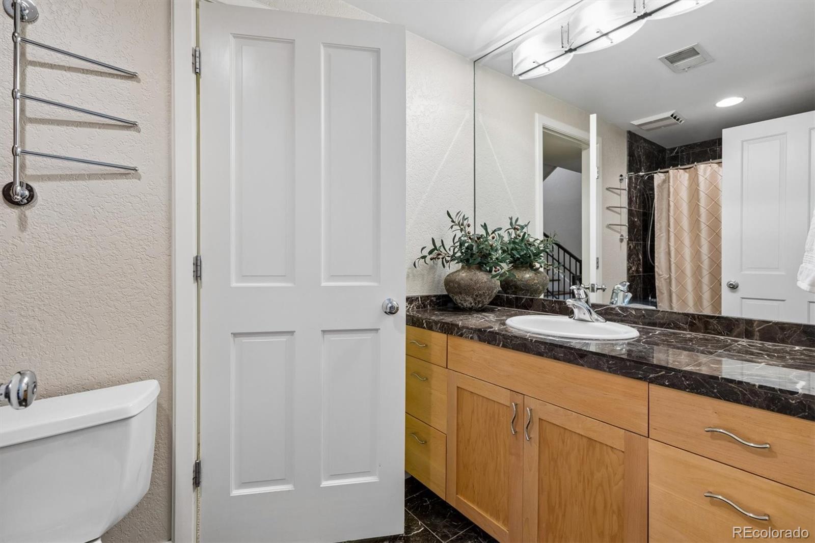 MLS Image #30 for 201  cook street,denver, Colorado