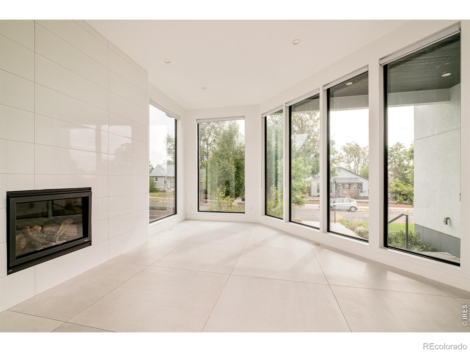 MLS Image #11 for 4755  elm court,denver, Colorado