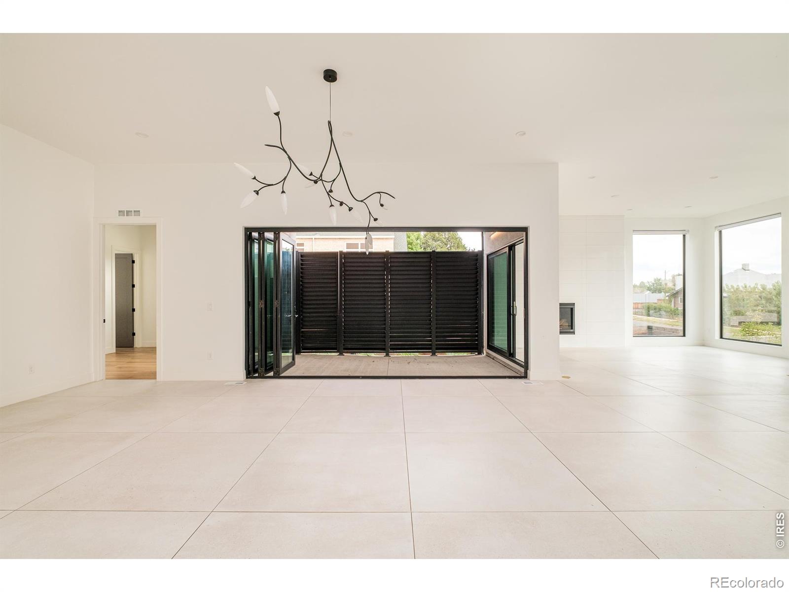 MLS Image #13 for 4755  elm court,denver, Colorado