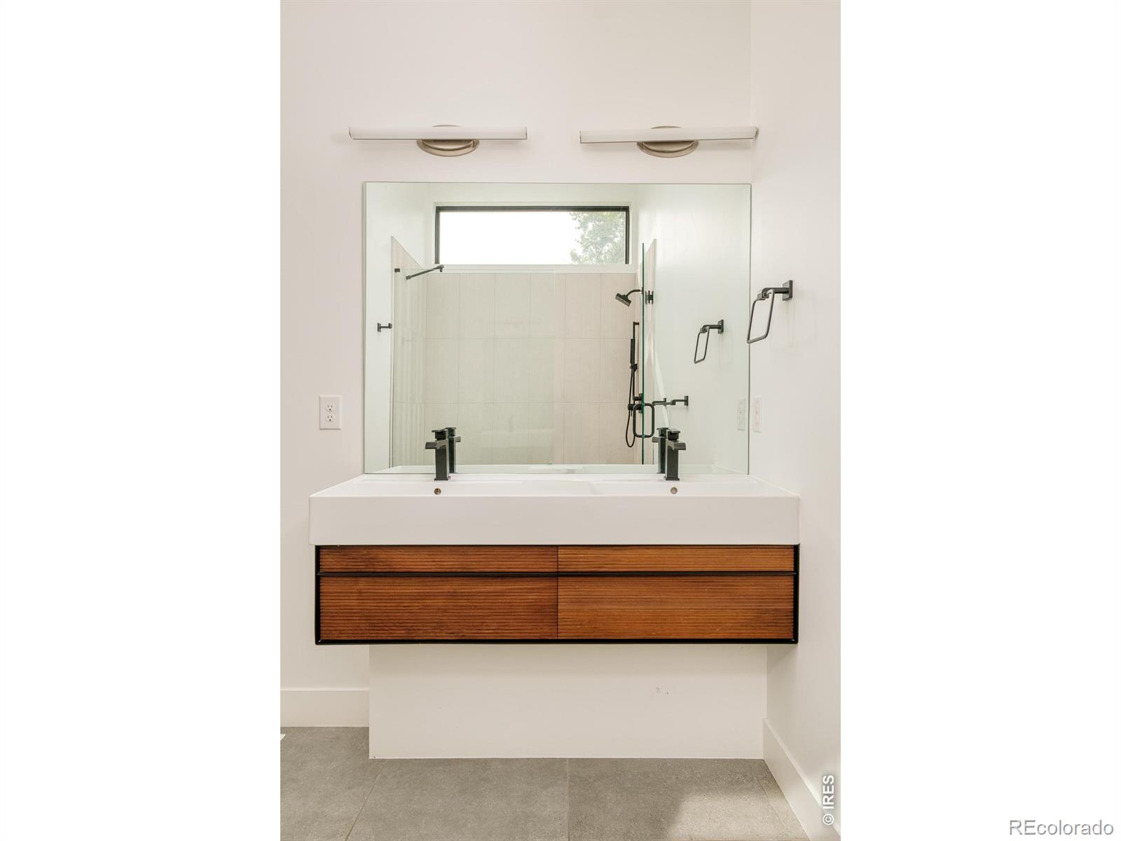 MLS Image #18 for 4755  elm court,denver, Colorado