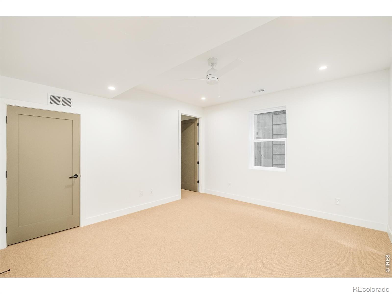 MLS Image #32 for 4755  elm court,denver, Colorado