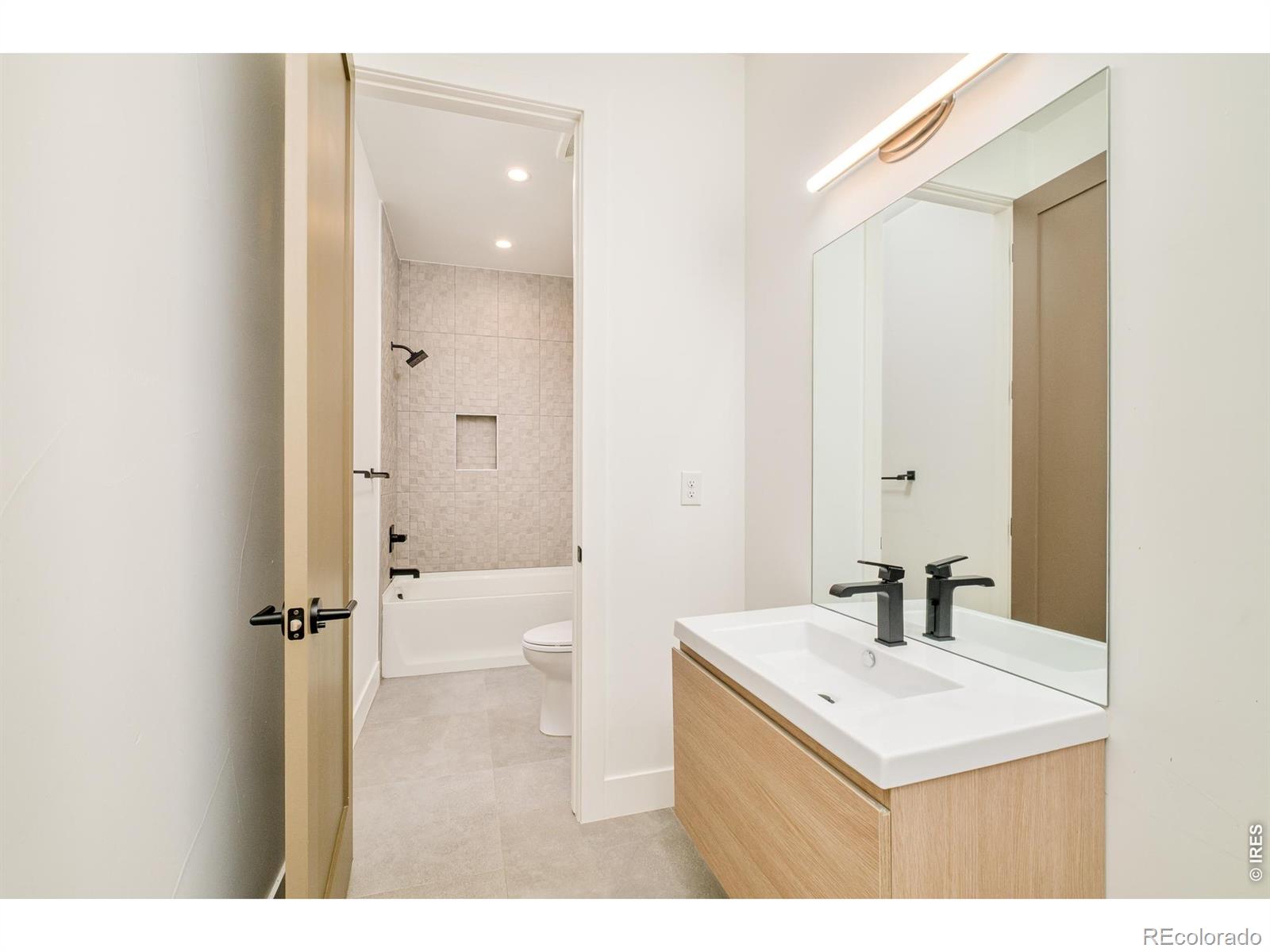 MLS Image #33 for 4755  elm court,denver, Colorado