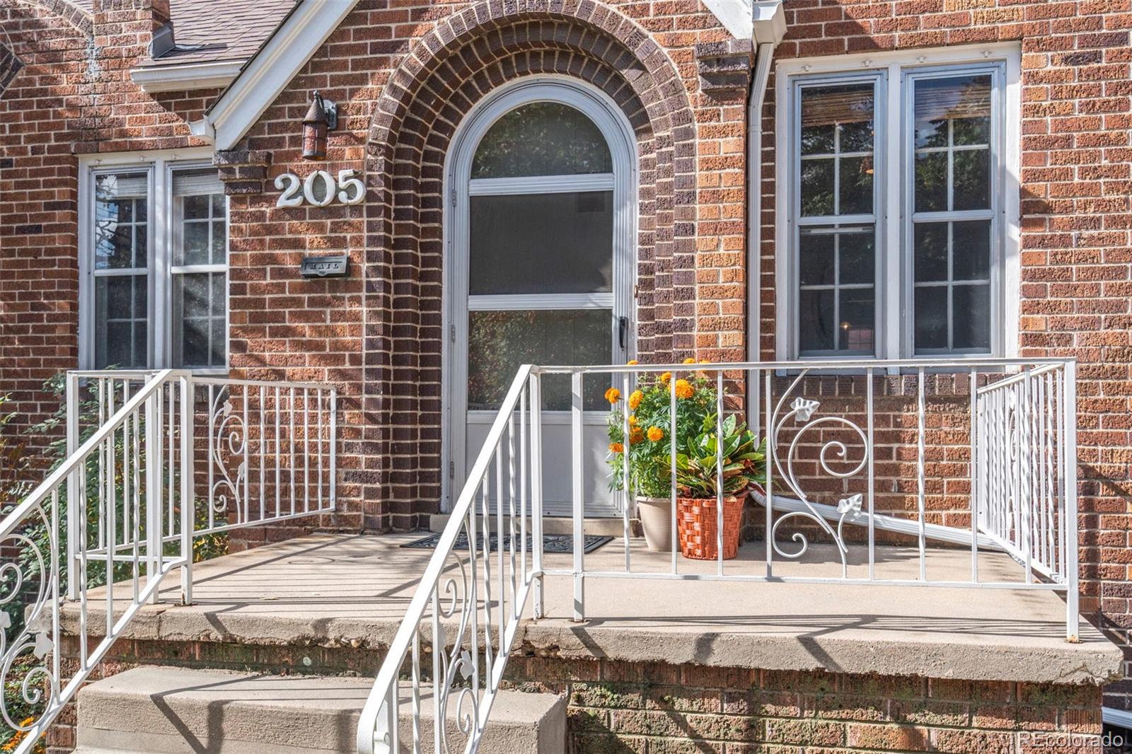 MLS Image #1 for 205 n washington street,denver, Colorado