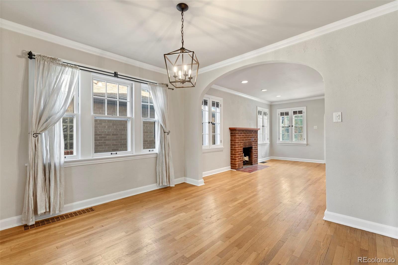 MLS Image #10 for 205 n washington street,denver, Colorado