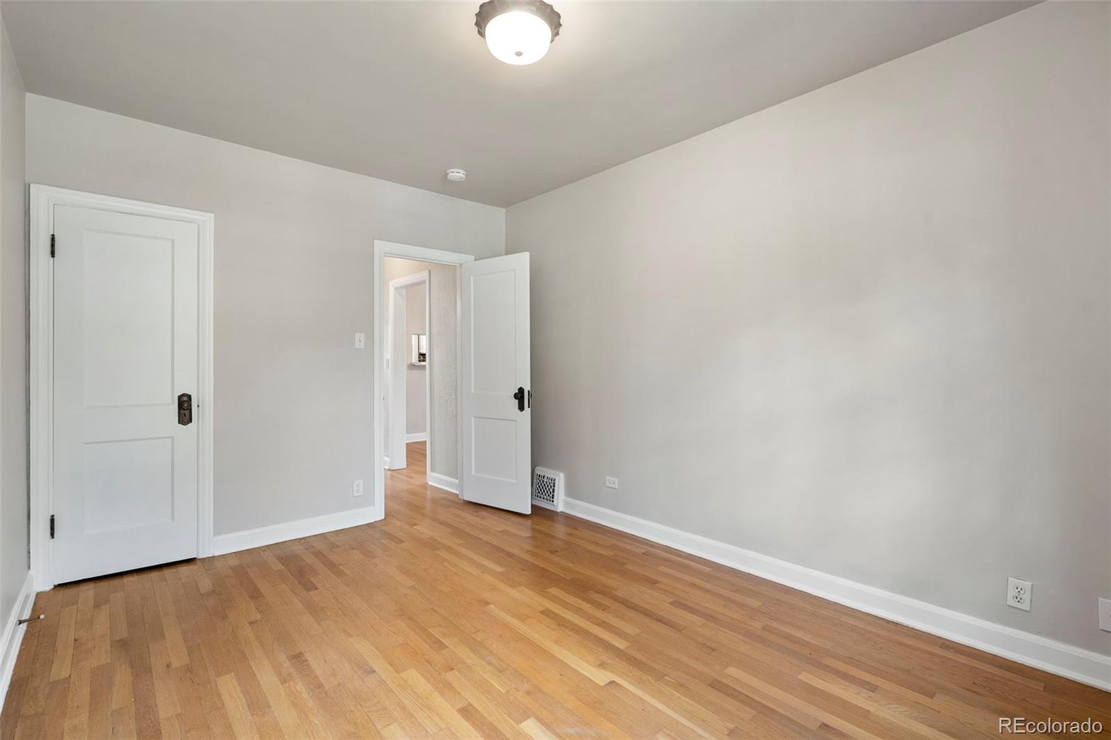 MLS Image #20 for 205 n washington street,denver, Colorado