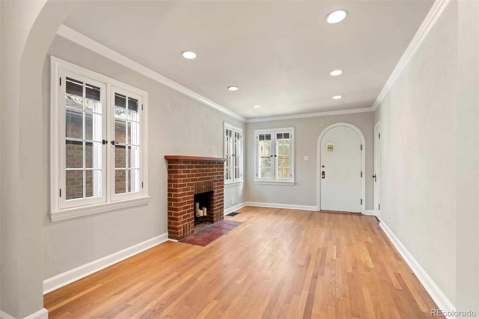 MLS Image #4 for 205 n washington street,denver, Colorado