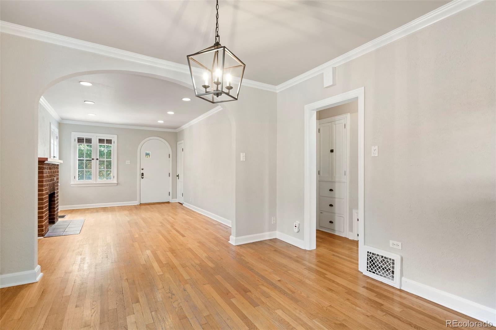 MLS Image #9 for 205 n washington street,denver, Colorado