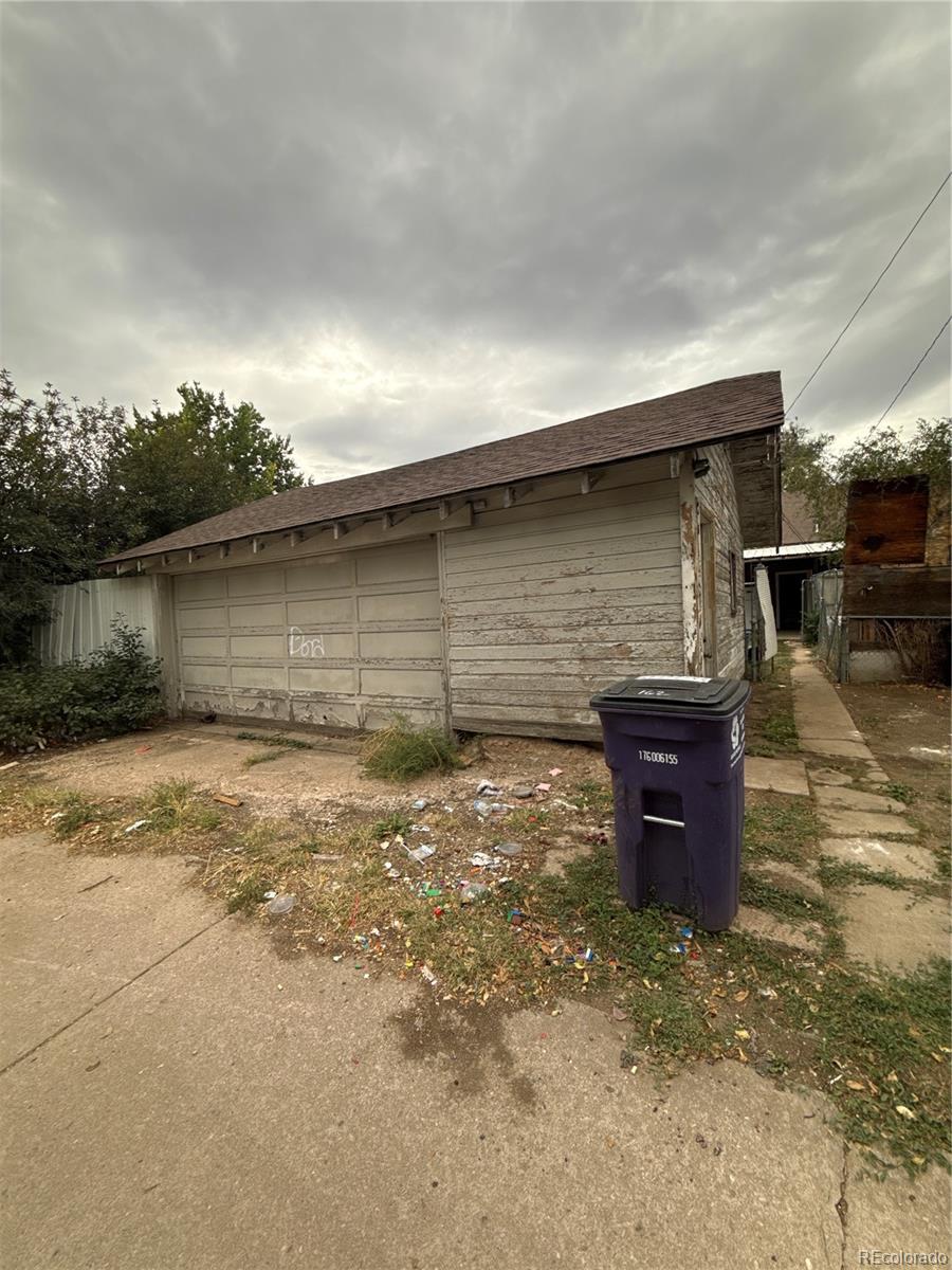 MLS Image #2 for 162  hazel court,denver, Colorado
