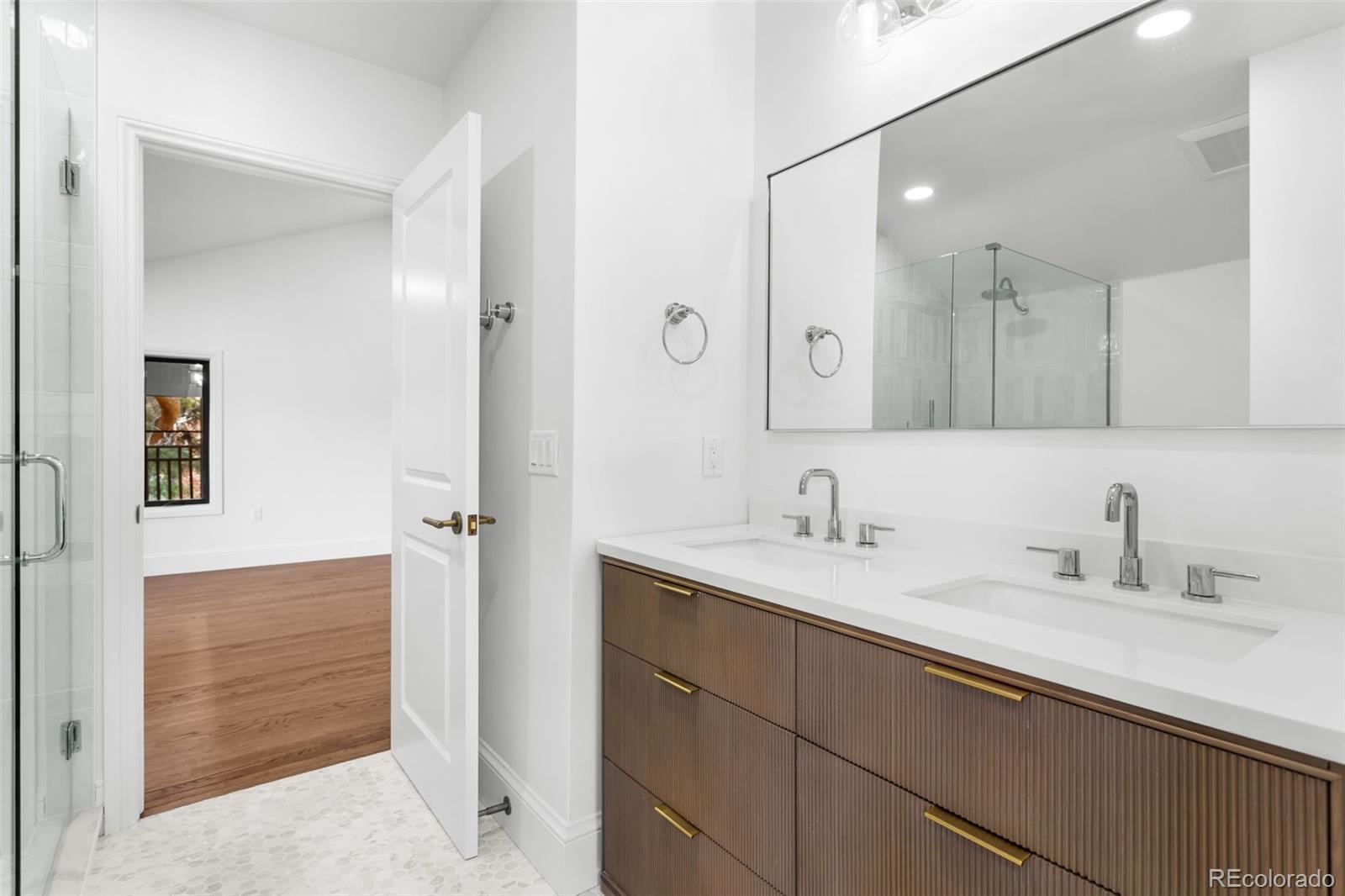 MLS Image #39 for 15  crestmoor drive,denver, Colorado