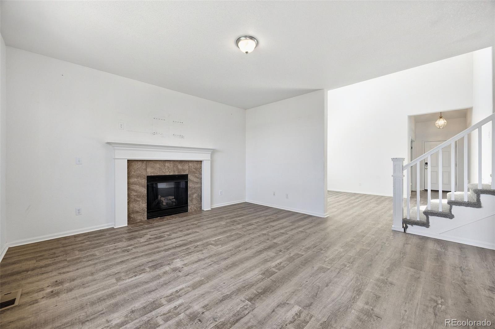 MLS Image #3 for 11916 s hitching post trail,parker, Colorado