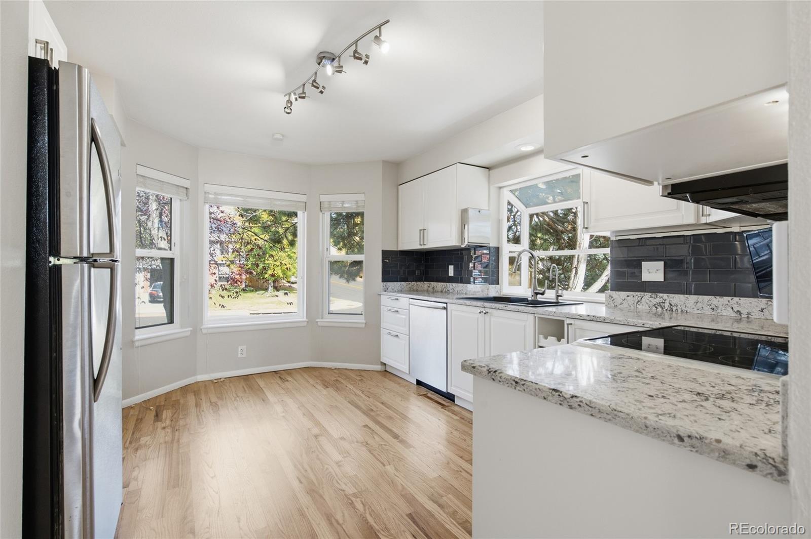 MLS Image #2 for 11104 w san juan range road,littleton, Colorado