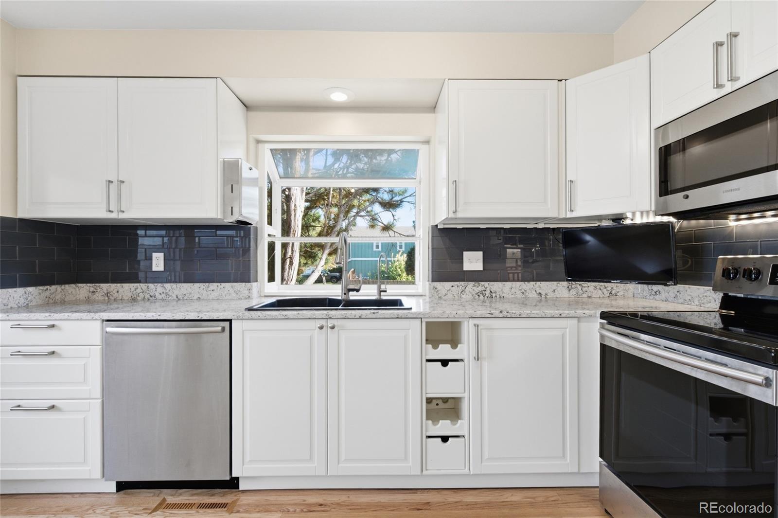 MLS Image #4 for 11104 w san juan range road,littleton, Colorado