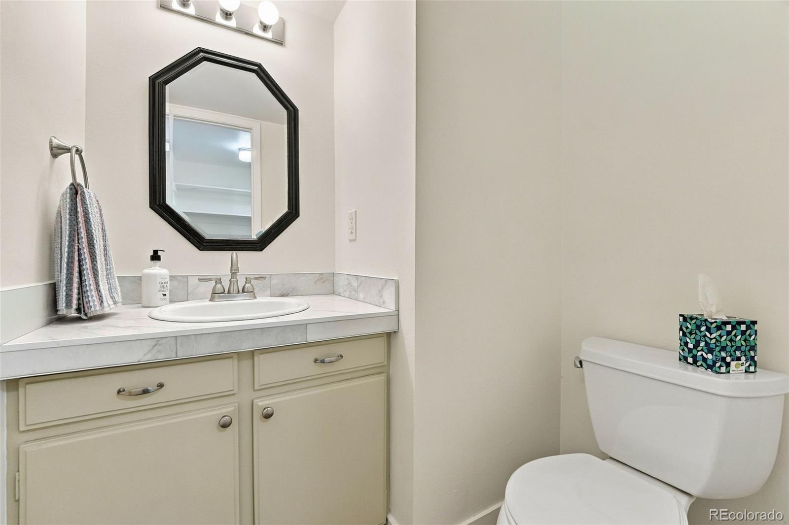 MLS Image #13 for 7010 s knolls way,centennial, Colorado