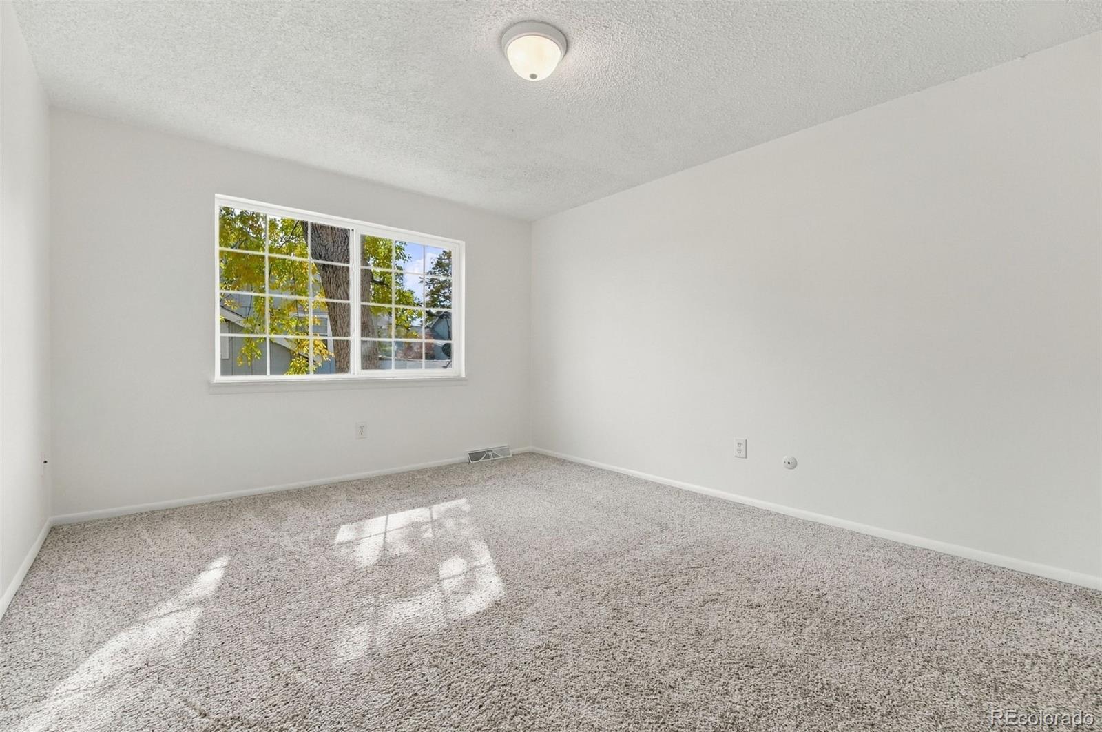 MLS Image #17 for 7010 s knolls way,centennial, Colorado