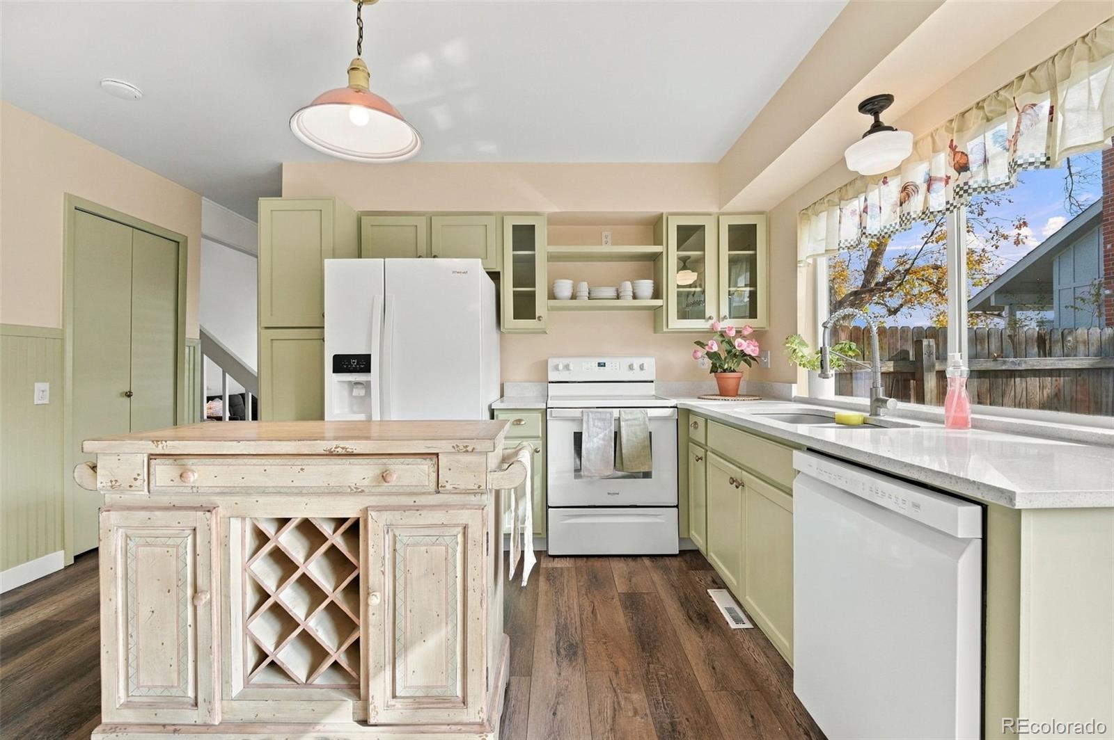 MLS Image #8 for 7010 s knolls way,centennial, Colorado