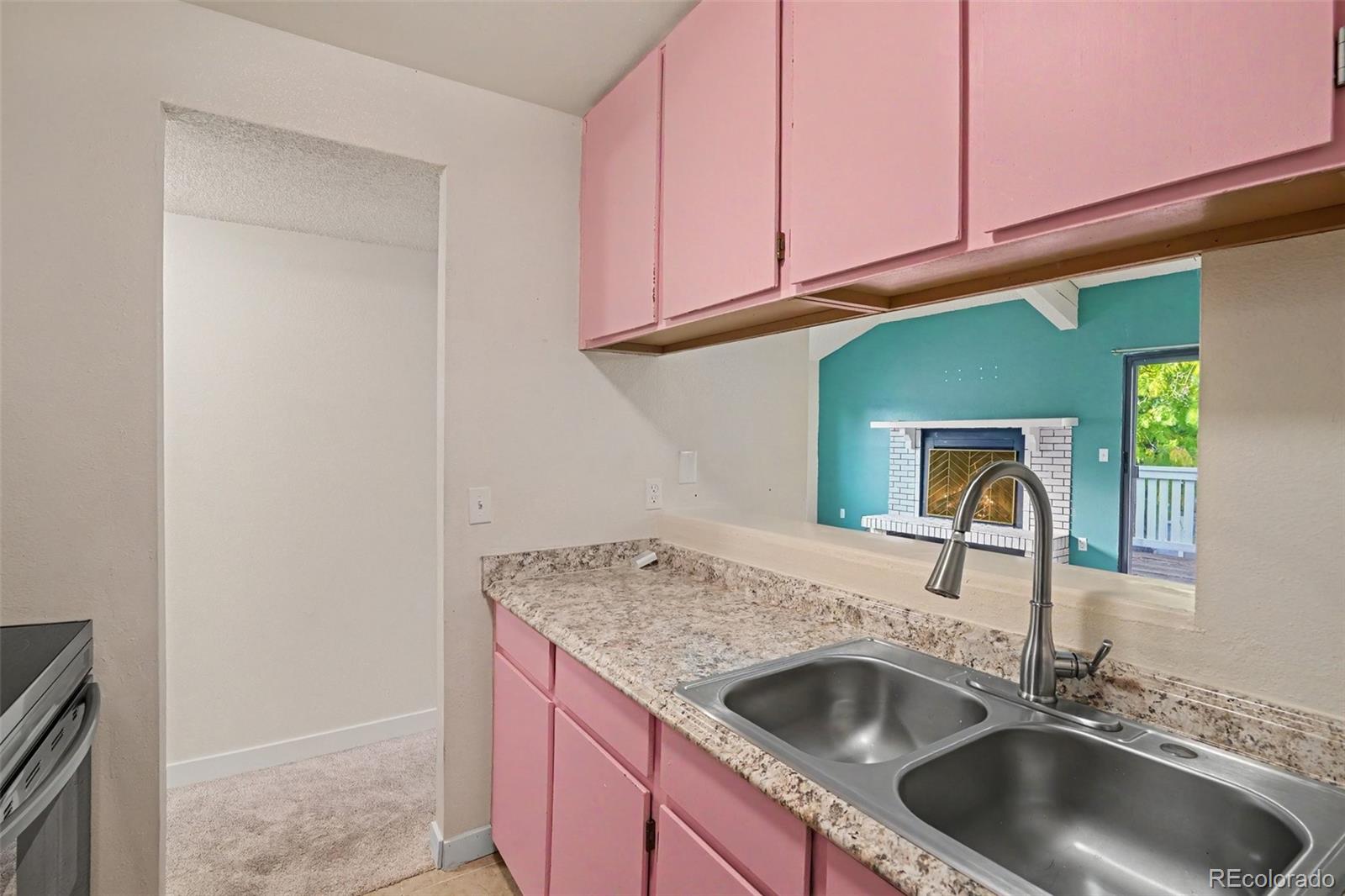 MLS Image #8 for 6545 e arizona avenue,denver, Colorado