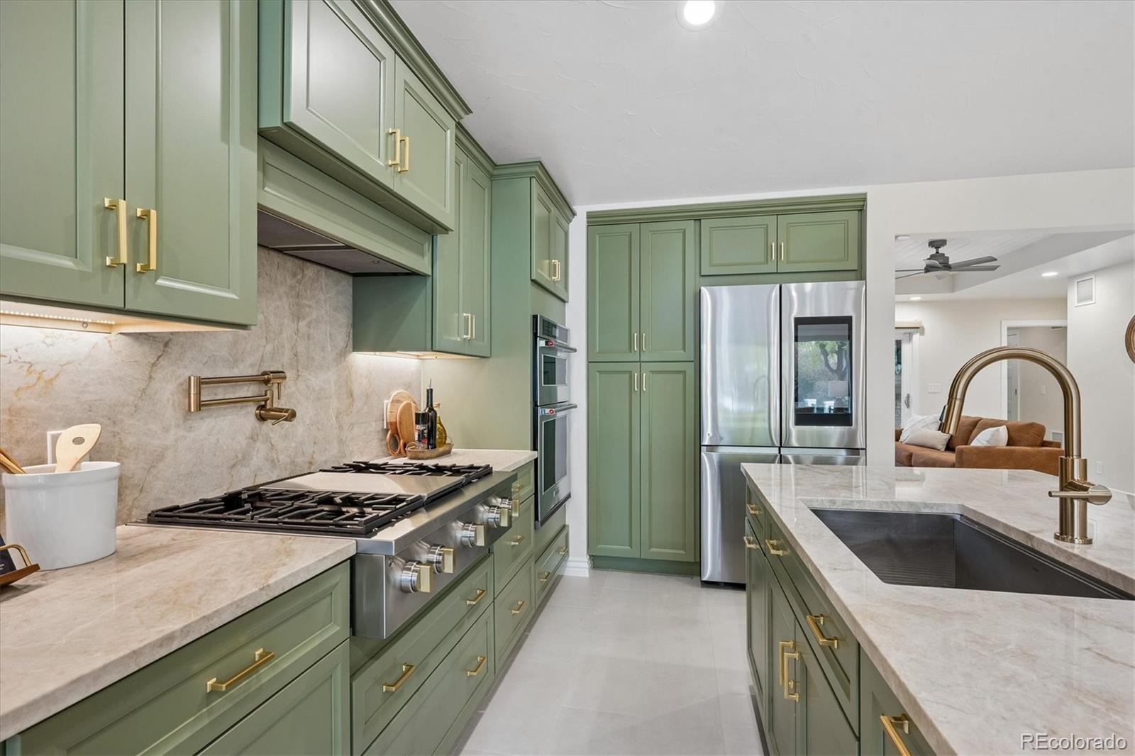 MLS Image #11 for 1170 s glencoe street,glendale, Colorado
