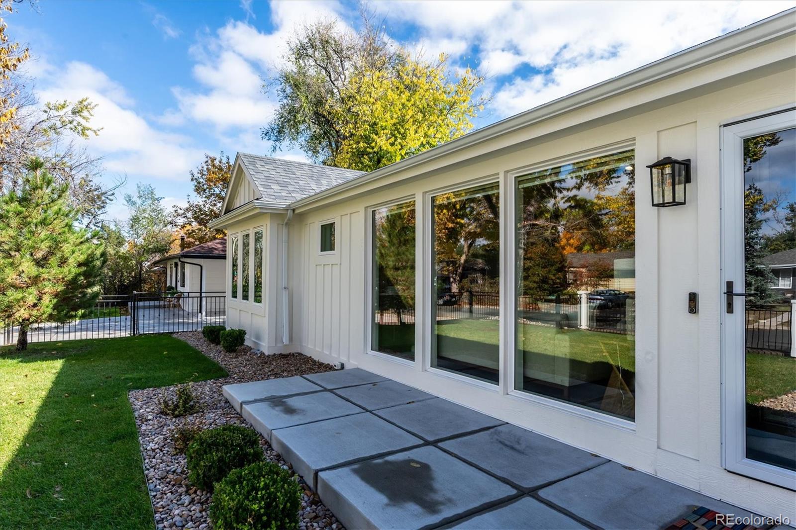 MLS Image #3 for 1170 s glencoe street,glendale, Colorado