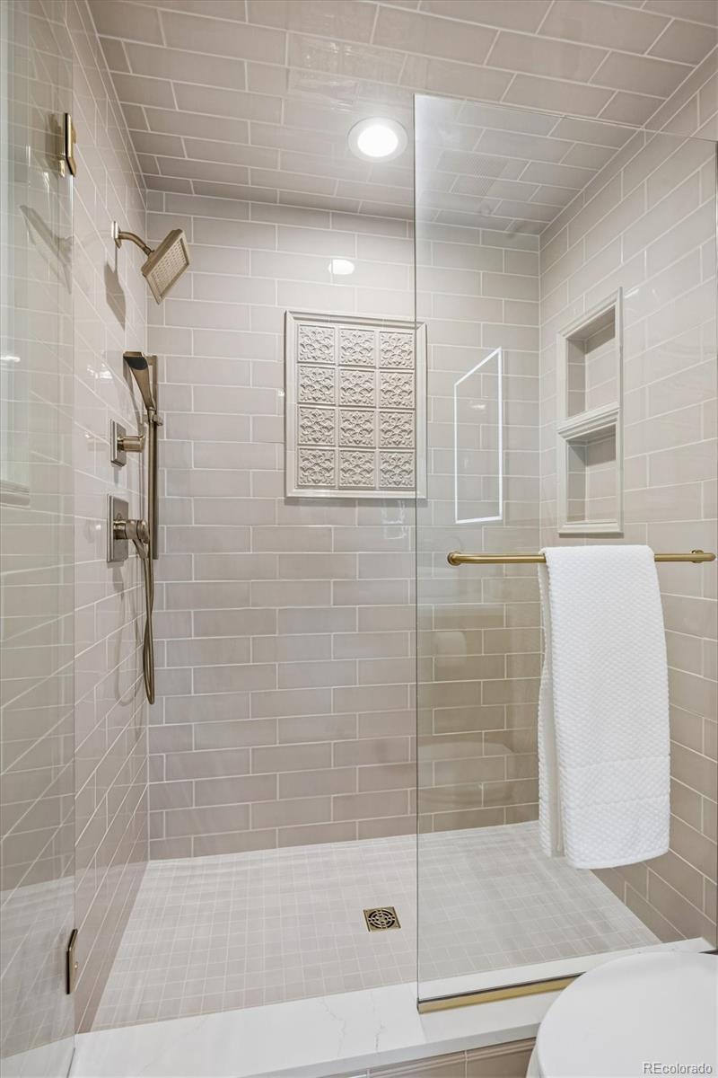 MLS Image #32 for 1170 s glencoe street,glendale, Colorado