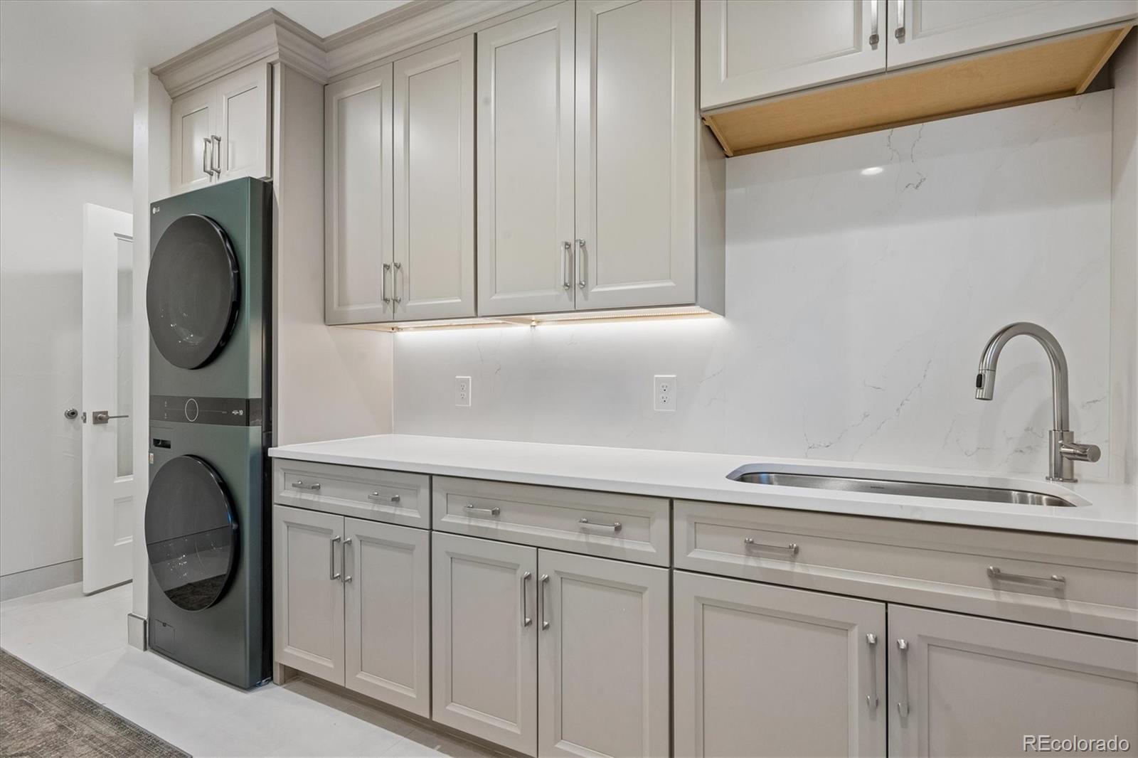 MLS Image #38 for 1170 s glencoe street,glendale, Colorado