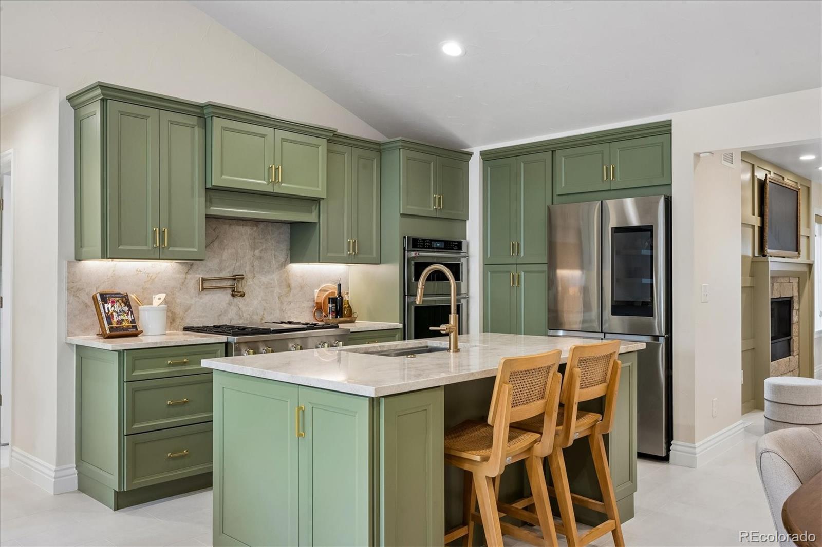 MLS Image #8 for 1170 s glencoe street,glendale, Colorado