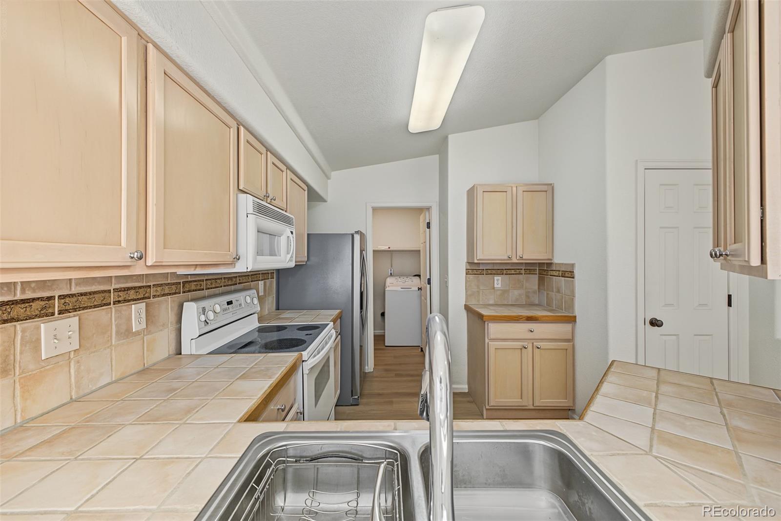 MLS Image #10 for 4678  perth street,denver, Colorado