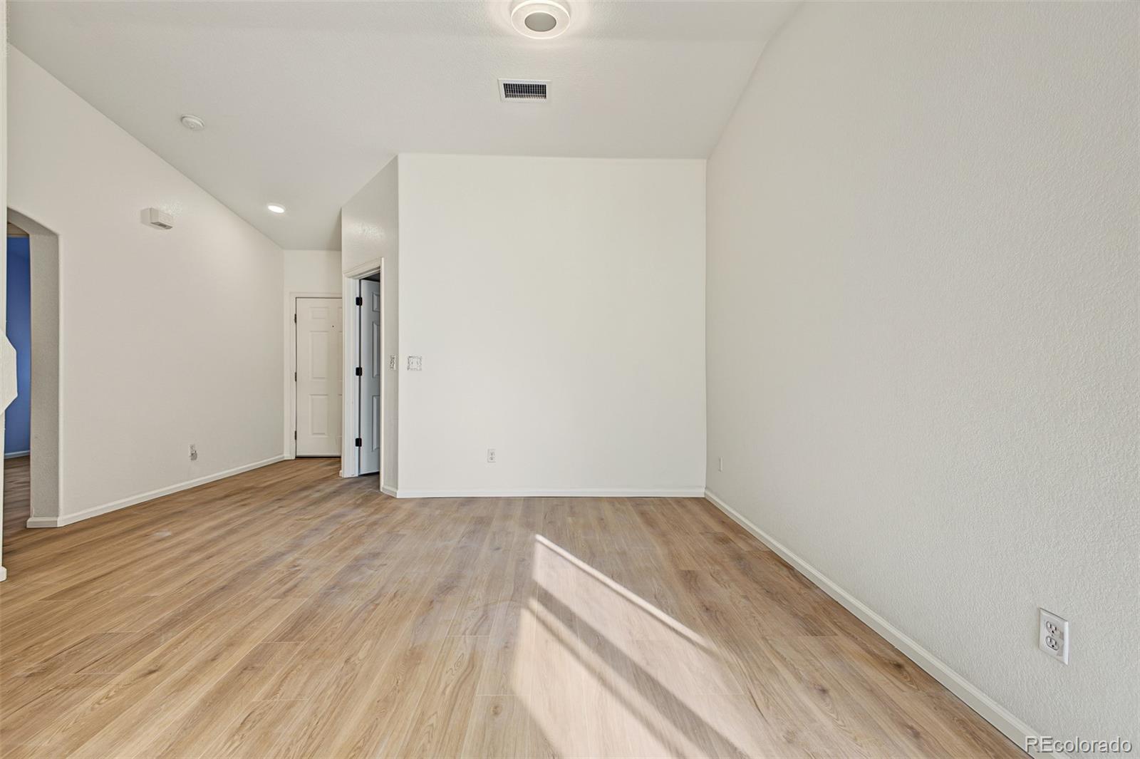 MLS Image #4 for 4678  perth street,denver, Colorado