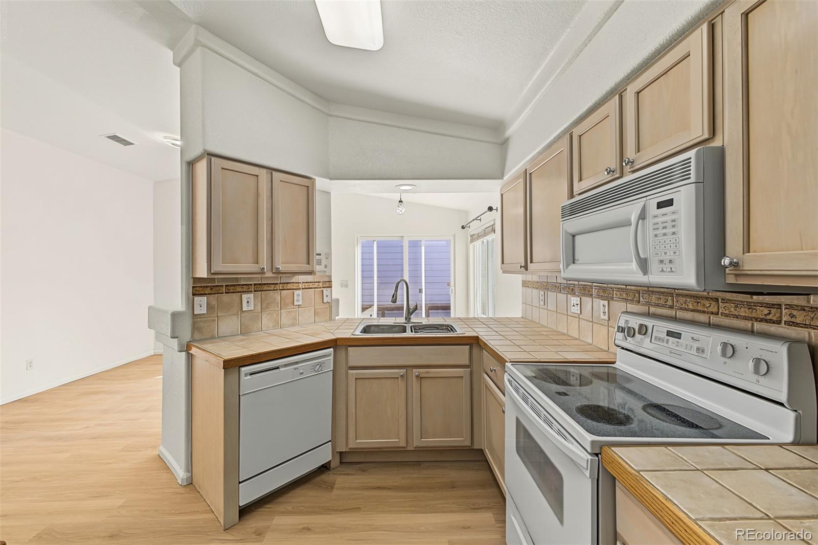 MLS Image #9 for 4678  perth street,denver, Colorado