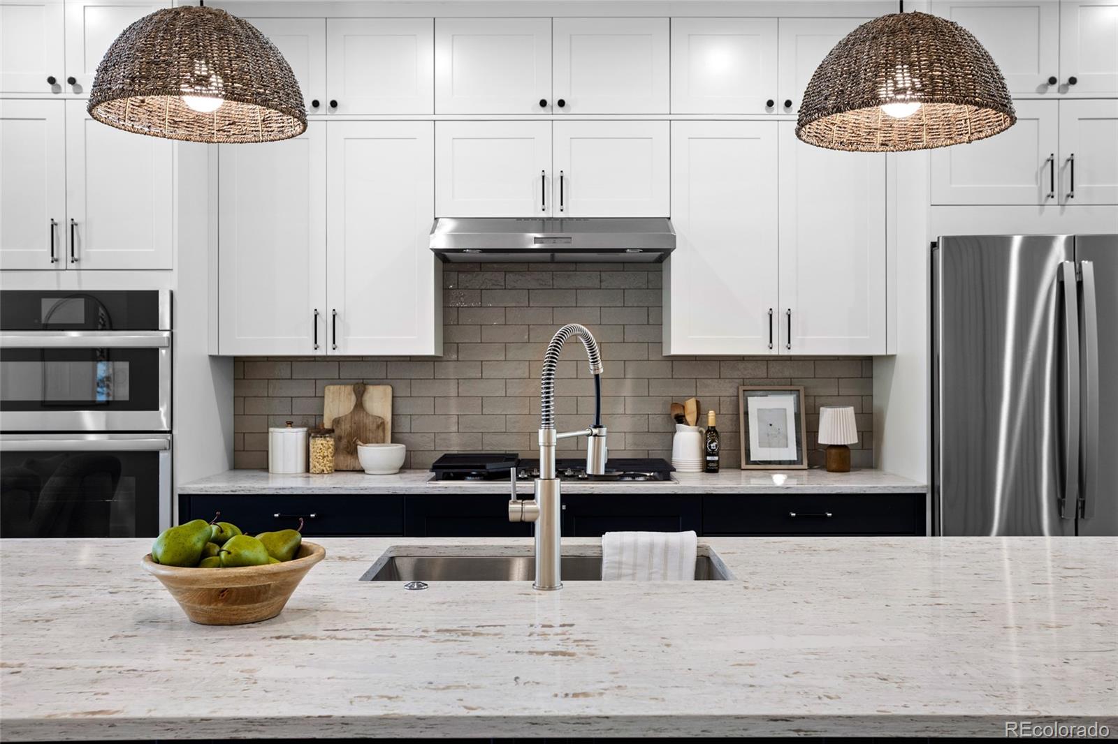 MLS Image #4 for 2160 s grant street,denver, Colorado