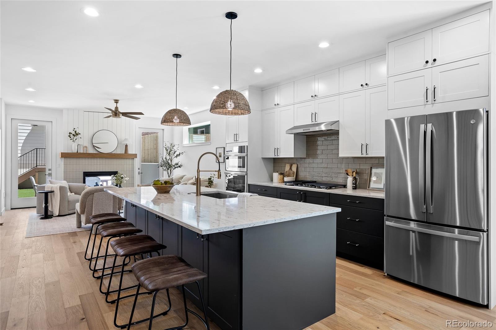 MLS Image #6 for 2160 s grant street,denver, Colorado