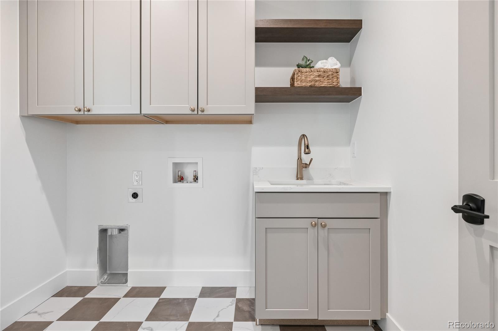 MLS Image #45 for 970 s clayton way,denver, Colorado