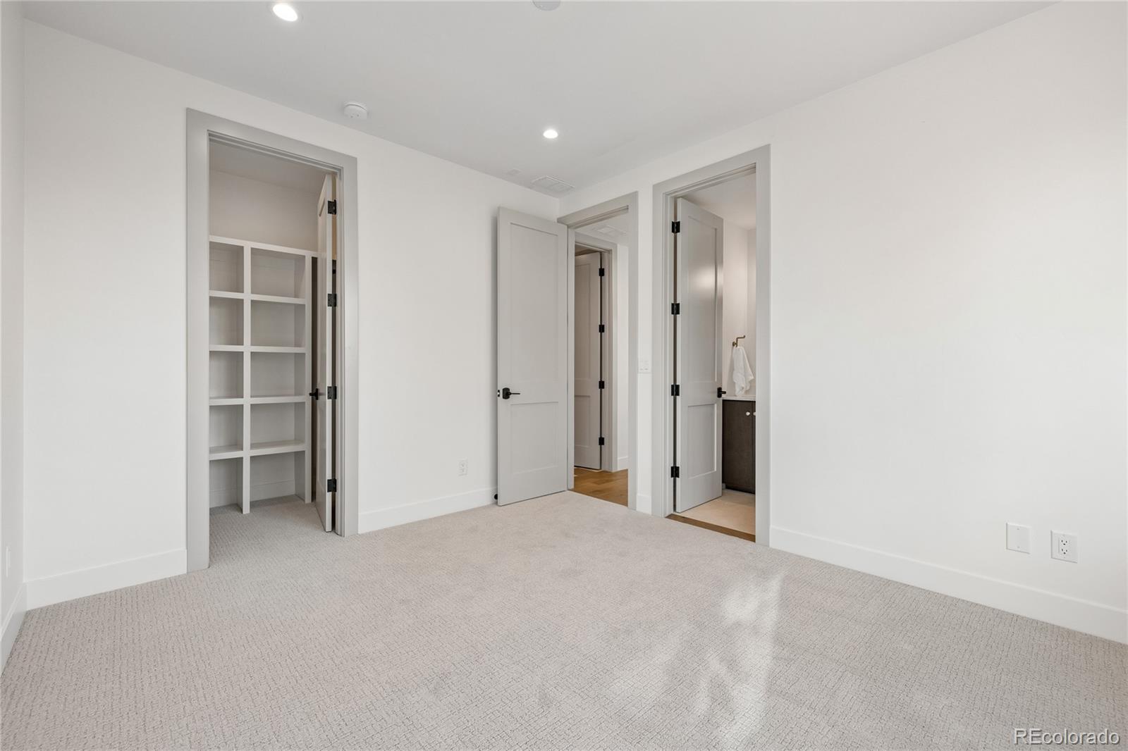 MLS Image #48 for 970 s clayton way,denver, Colorado