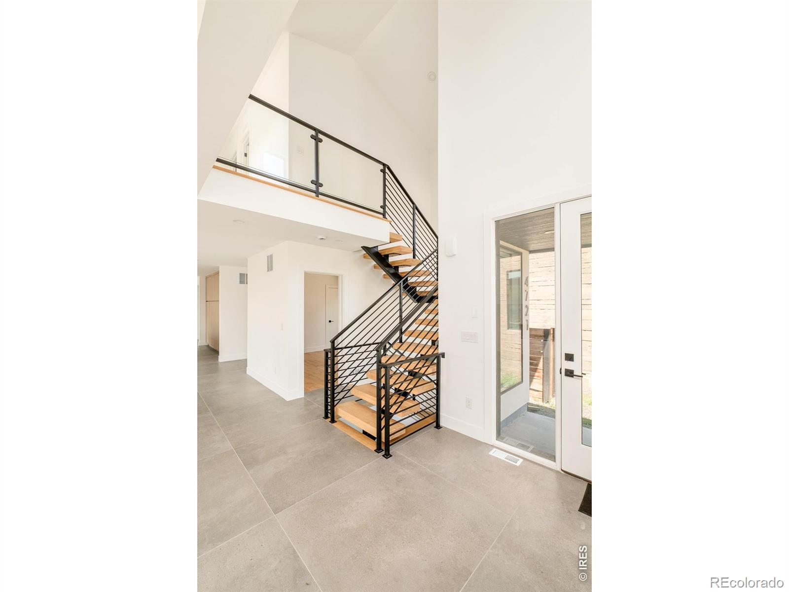 MLS Image #16 for 4721  elm court,denver, Colorado