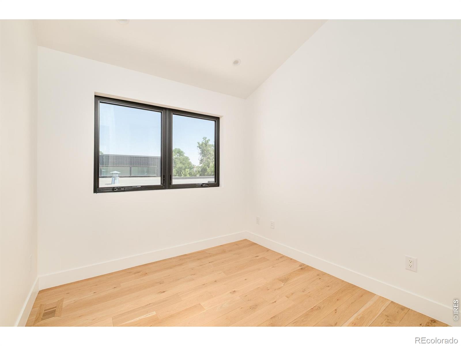MLS Image #24 for 4721  elm court,denver, Colorado