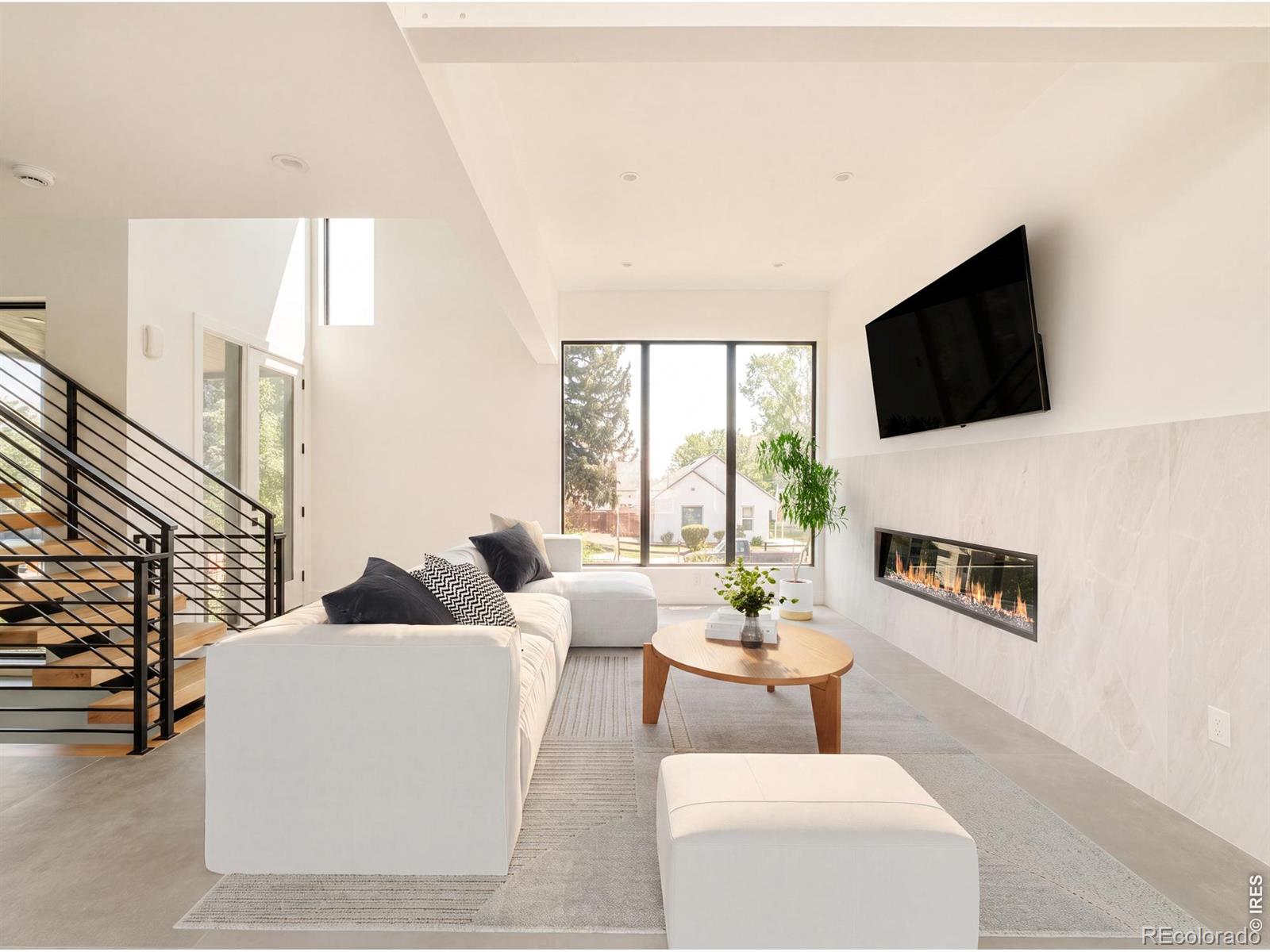 MLS Image #3 for 4721  elm court,denver, Colorado