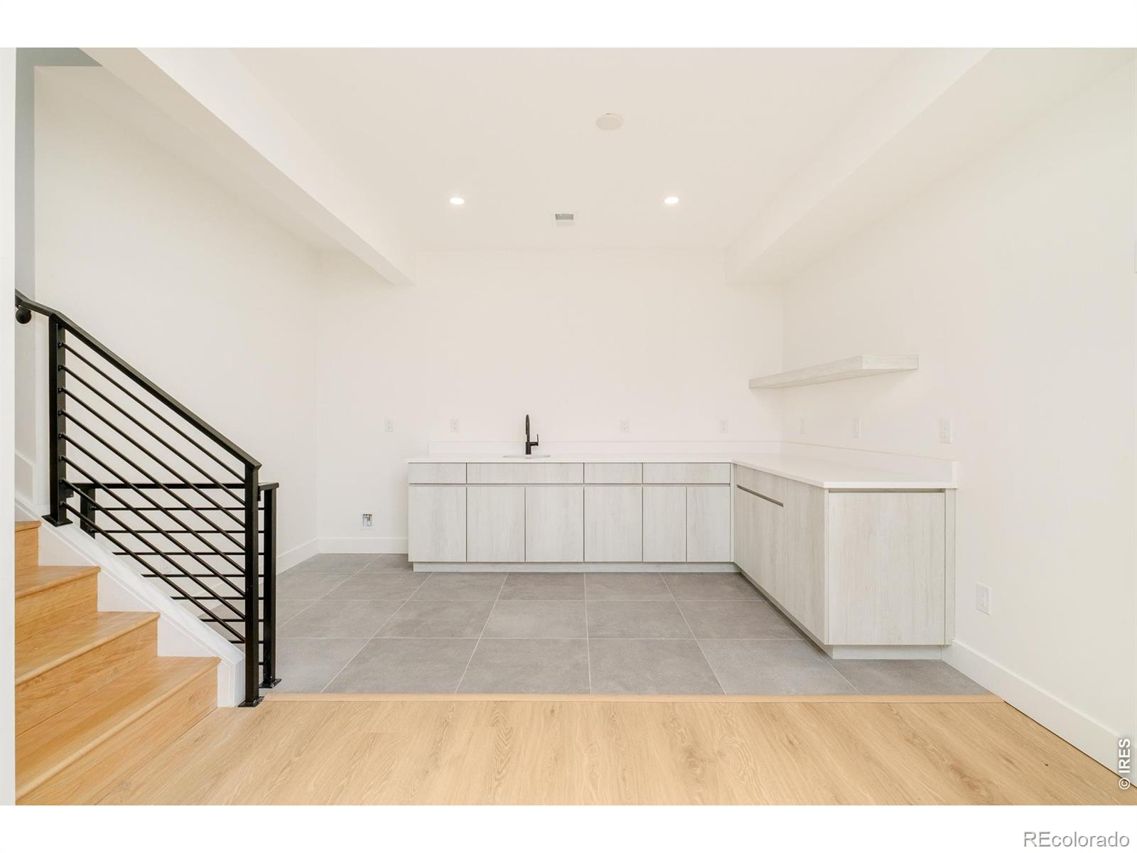 MLS Image #31 for 4721  elm court,denver, Colorado