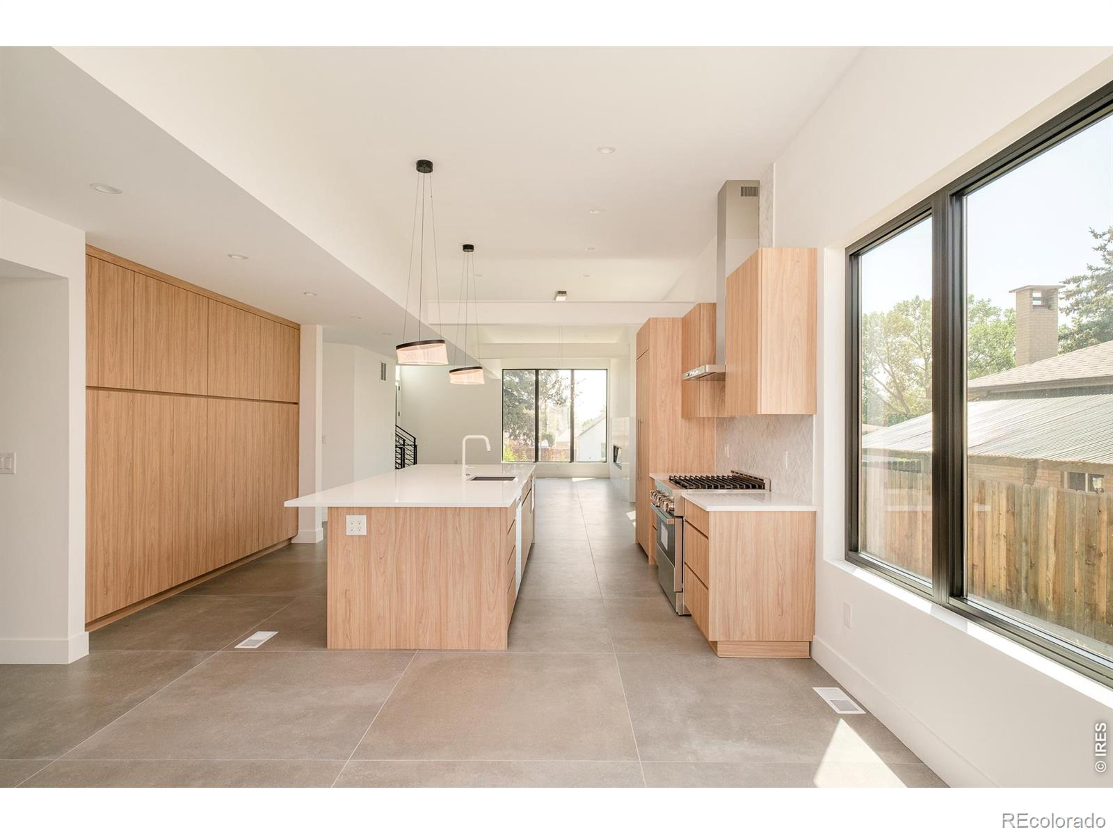 MLS Image #8 for 4721  elm court,denver, Colorado