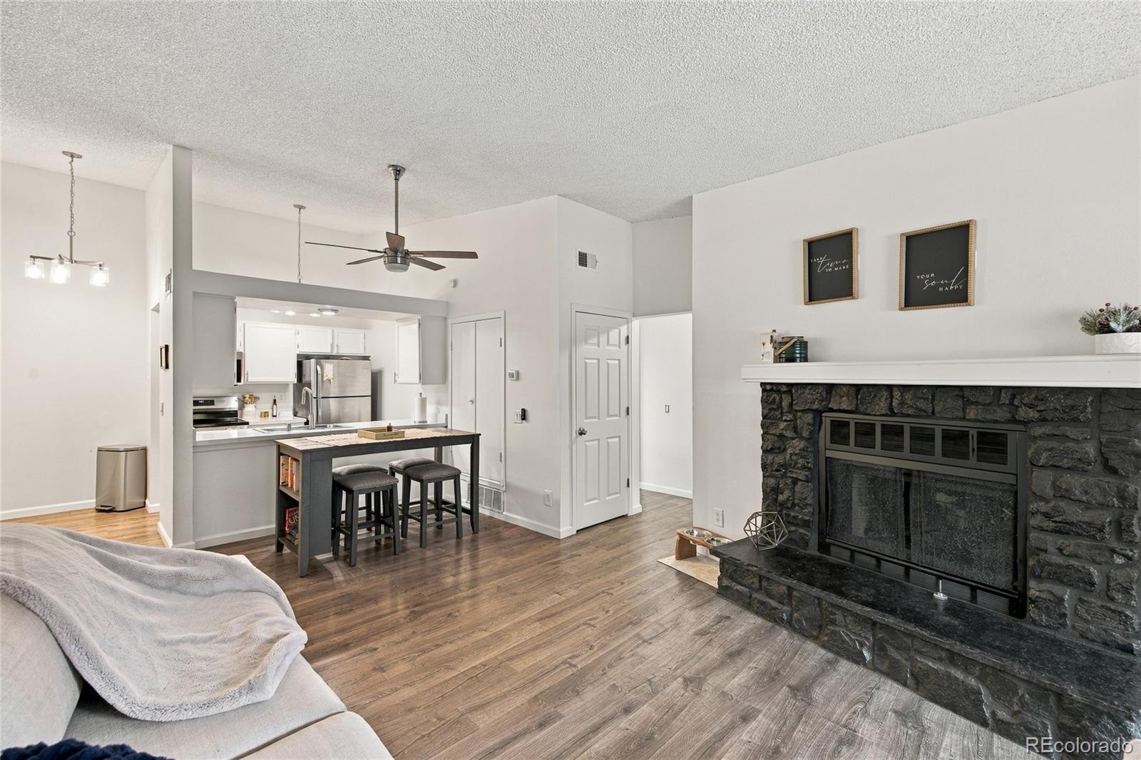 MLS Image #2 for 4281 s salida way,aurora, Colorado