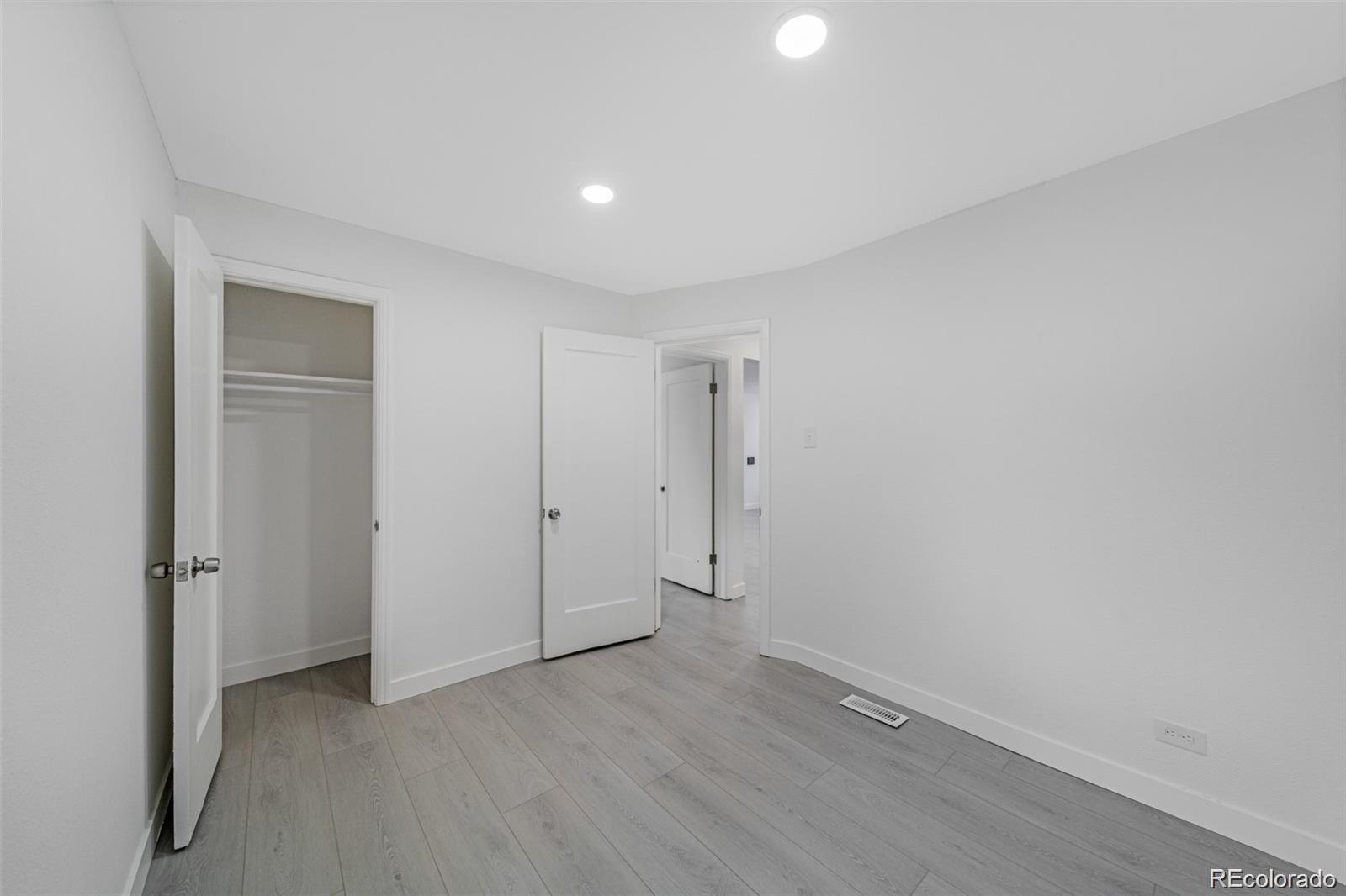 MLS Image #7 for 2921  jasmine street,denver, Colorado