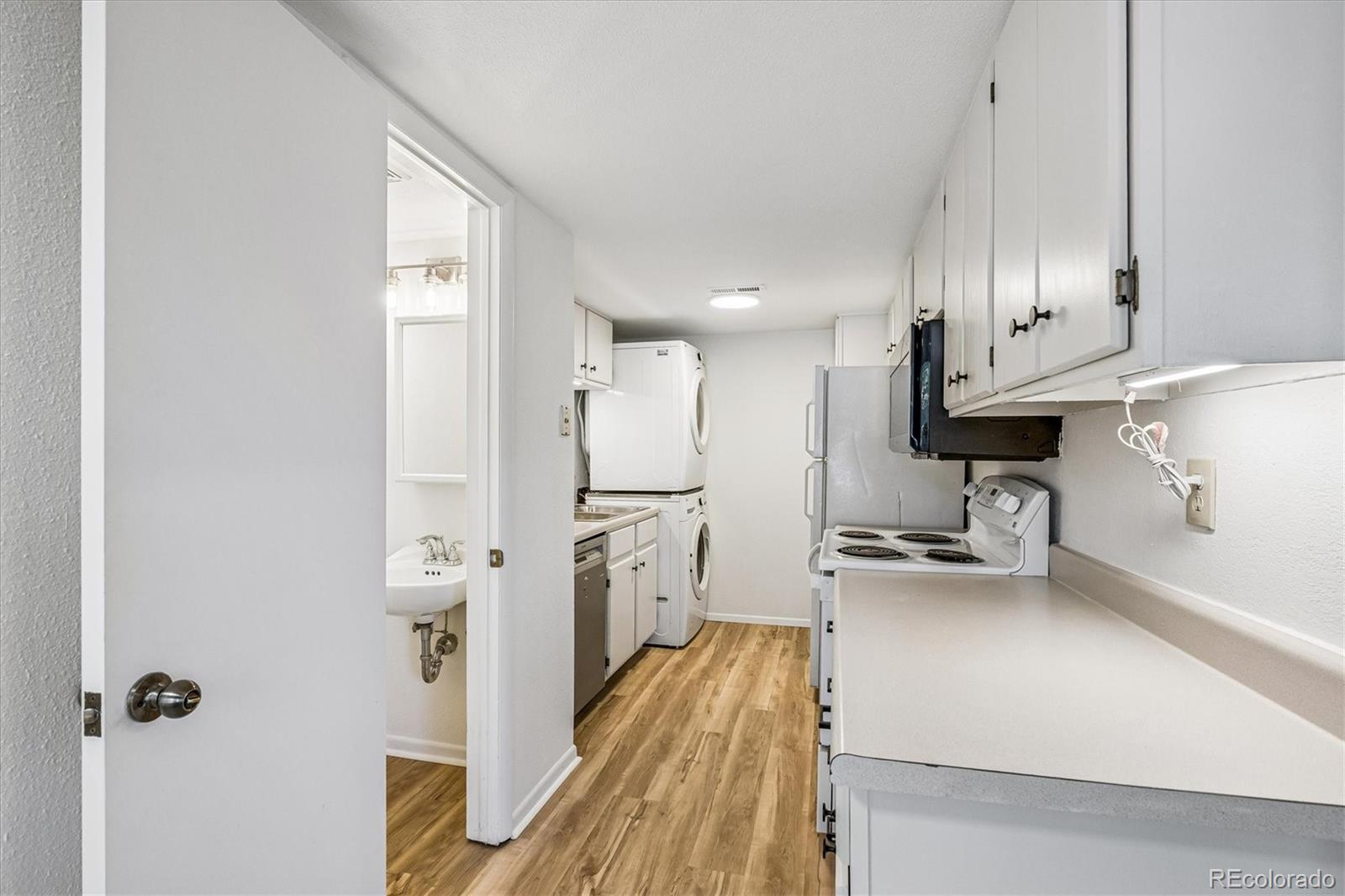 MLS Image #8 for 3354 s flower street,lakewood, Colorado